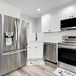 Newly Built Home Near Downtown Louisville