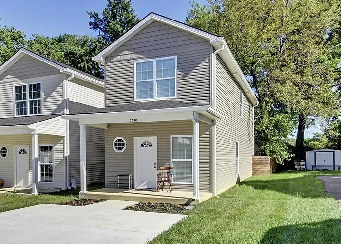 Newly Built Home Near Downtown Louisville