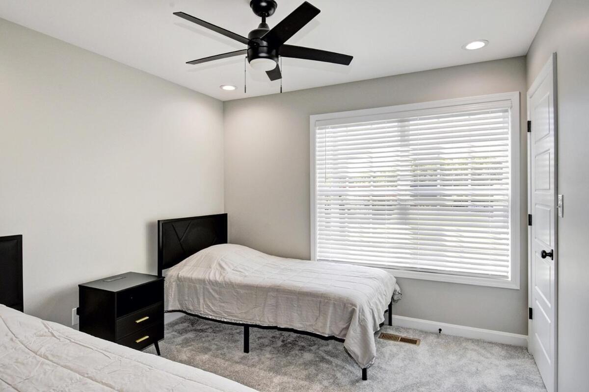 Newly Built Near Downtown Holiday home